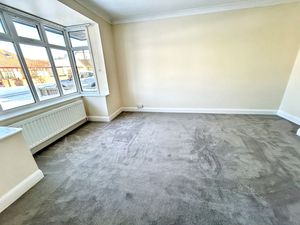 Lounge- click for photo gallery